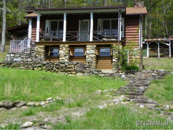 102 Jack London Road, Lake Lure, NC 28746