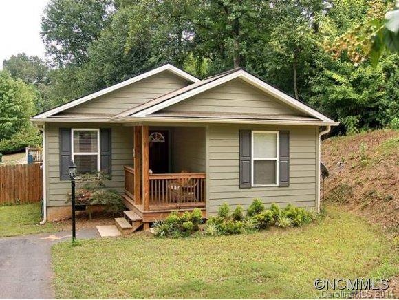 33 Sandhurst Drive, Asheville, NC 28806