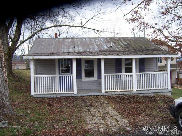 331 Ridge St., Candler, NC 28715