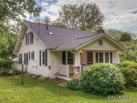 104 Rainbow Lane, Black Mountain, NC 28711