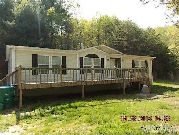 144 Bostwick Rd., Hendersonville, NC 28791