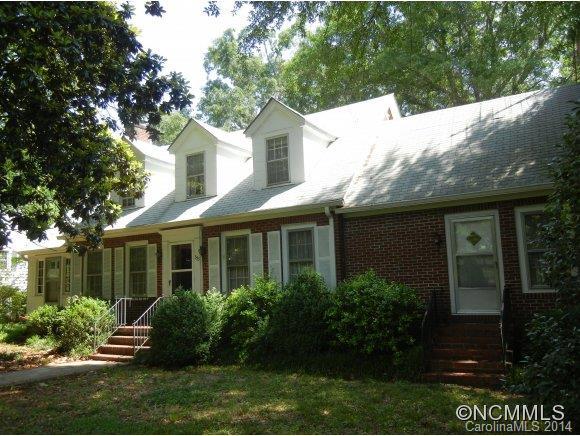 355 S. Ridgecrest Avenue, Rutherfordton, NC 28139