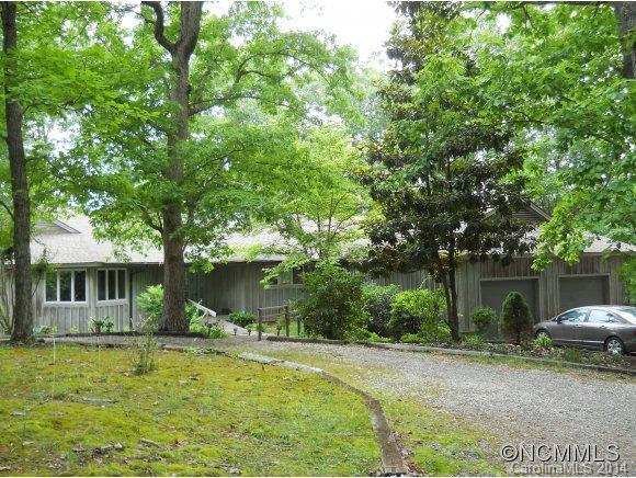 140 Lower Ridgeview Rd., Columbus, NC 28722