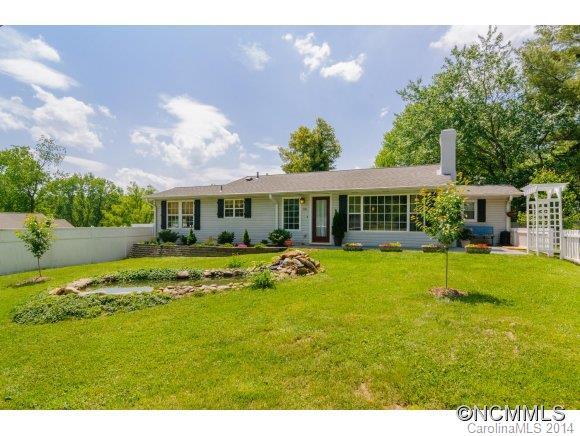 126 North Bear Creek Rd, Asheville, NC 28806
