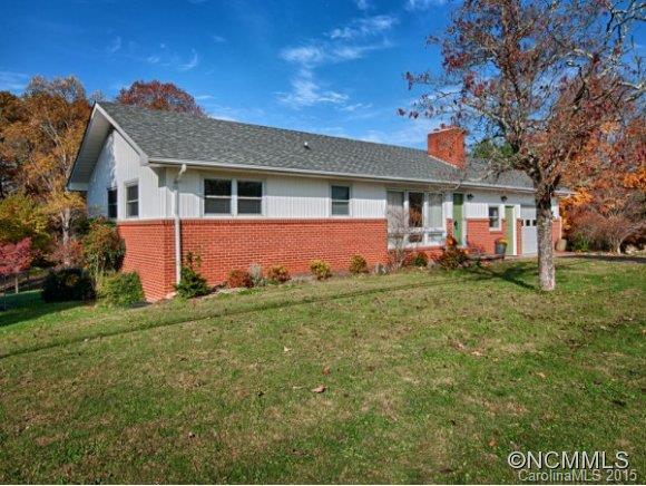 189 Dogwood Road, Candler, NC 28715