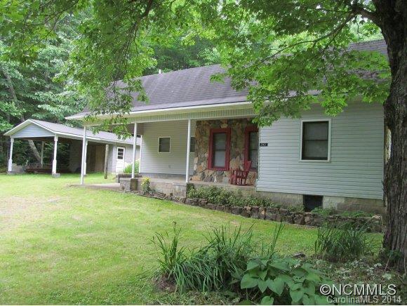 240 Prairie Sky Ln., Burnsville, NC 28714