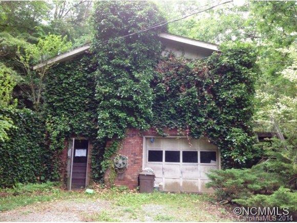 21 Bluff Cove Rd., Weaverville, NC 28787