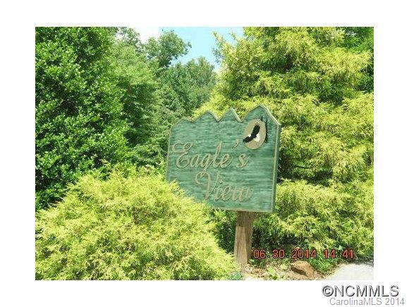 403 Eagles Eye Dr., Hendersonville, NC 28792