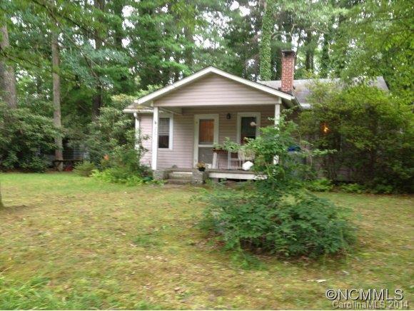 207 Sweetpea Lane, Hendersonville, NC 28791