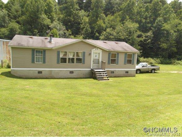 6120 Howard Gap Road, Hendersonville, NC 28731