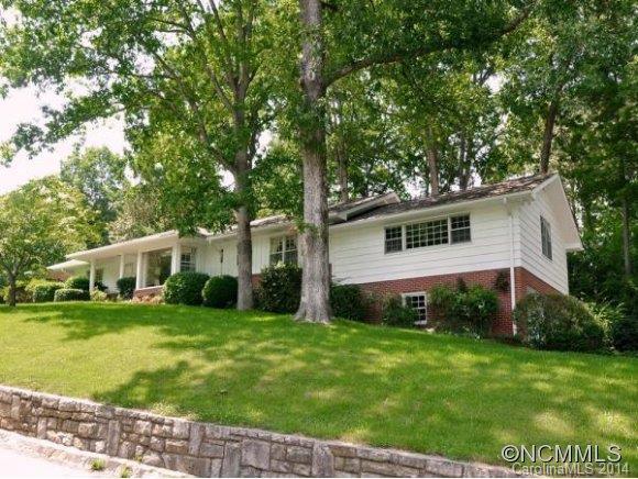 1309 Valmont Drive, Hendersonville, NC 28791
