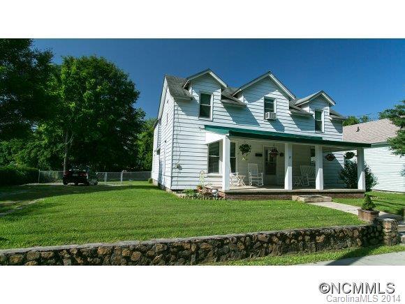 67 Whitmire St., Brevard, NC 28712