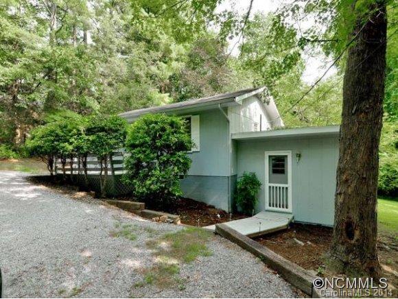 1004 Lower Sylvan Ter., Hendersonville, NC 28791