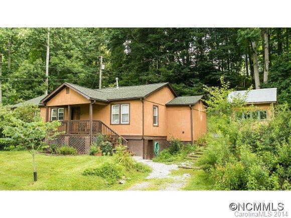 218 Wolf Pen Cove Rd., Brevard, NC 28712