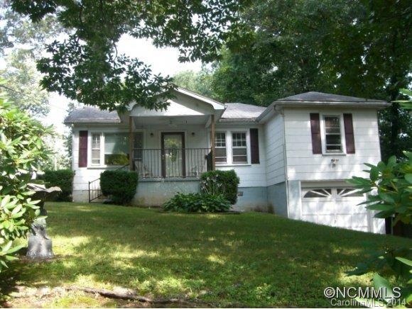 118 Oakhurst St, Hendersonville, NC 28792