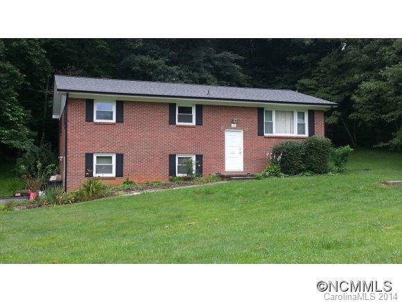 11 Parkwood Dr., Arden, NC 28704