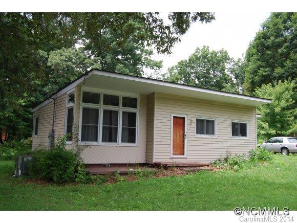 24 Goldmont Street, Black Mountain, NC 28711