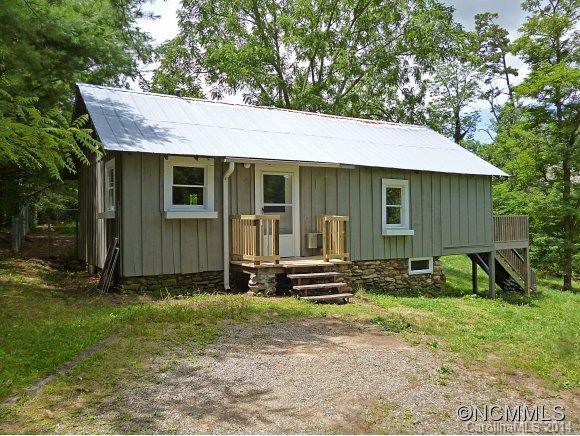 280 Longs Chapel Road, Weaverville, NC 28787