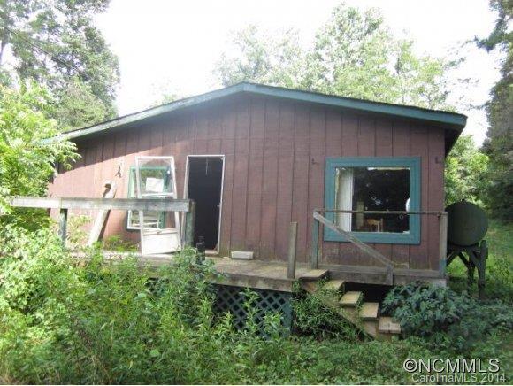 16 Ivey Baptist Rd., Weaverville, NC 28787