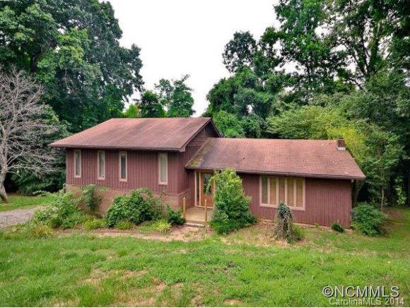 11 Creasman Place, Asheville, NC 28806