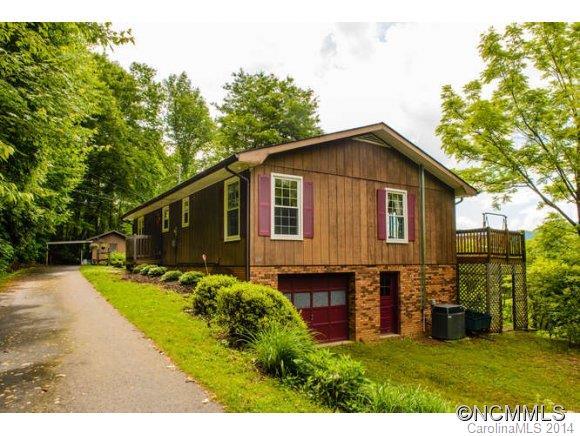 326 Bowtie Ln., Swannanoa, NC 28778