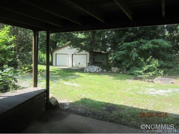 154 Pinehurst Drive, Hendersonville, NC 28792