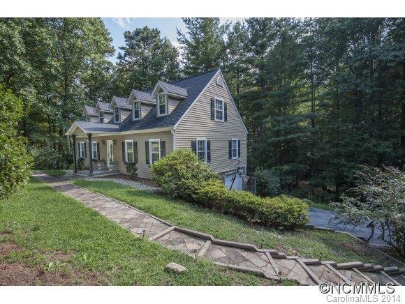 25 Connell Drive, Hendersonville, NC 28739