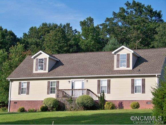 33 Rowe Court, Hendersonville, NC 28792