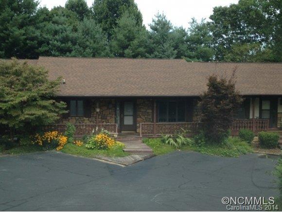 14 Rolling Ridge Way, Etowah, NC 28729