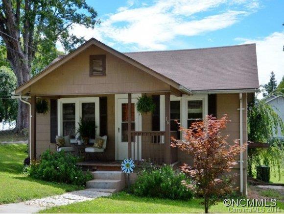 16 Huffman Rd, Asheville, NC 28806