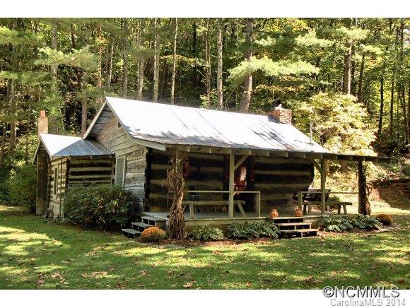 19 Berry Ln., Canton, NC 28716
