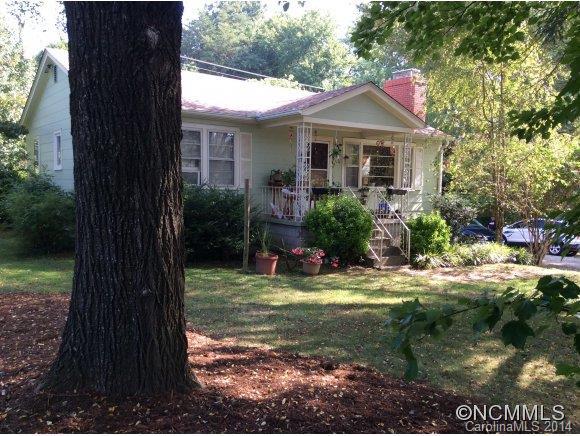 318 Stoney Mountain Road, Hendersonville, NC 28791