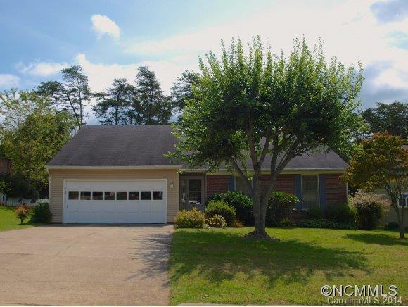 8 Westminster Dr., Asheville, NC 28804