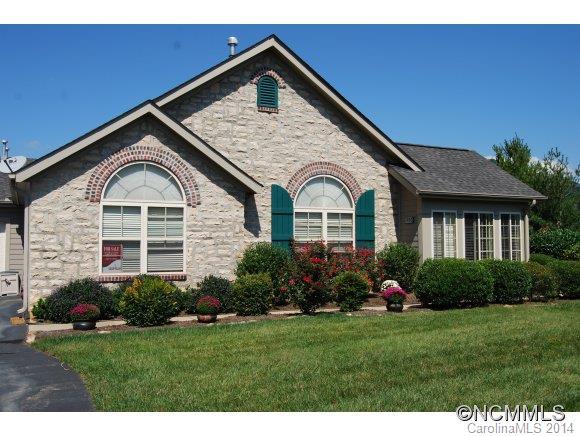 133 Outlook Circle, Swannanoa, NC 28711