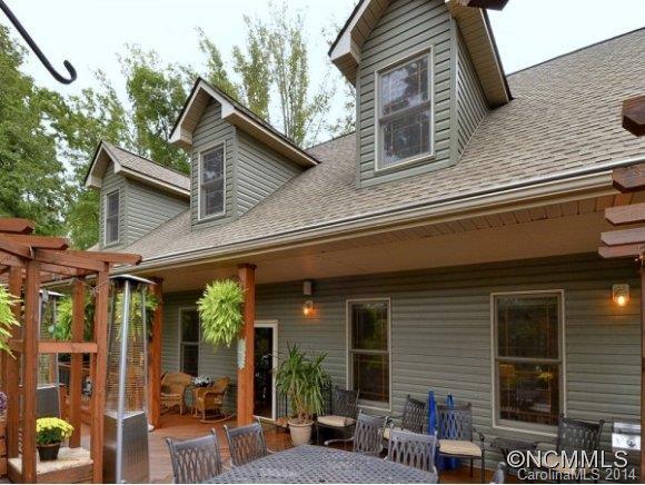 633 Southern Pines Place, Leicester, NC 28748