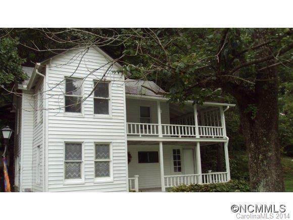 251 Flat Creek Rd., Black Mountain, NC 28711