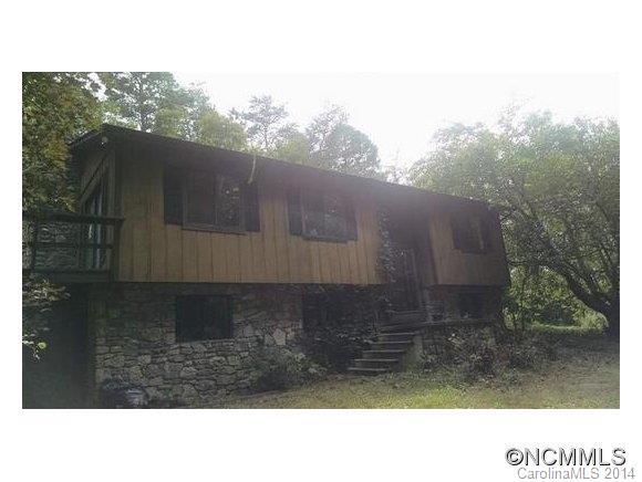 39 Bluff Cove Rd., Weaverville, NC 28787