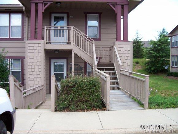 1306 Deermouse Way, Hendersonville, NC 28792