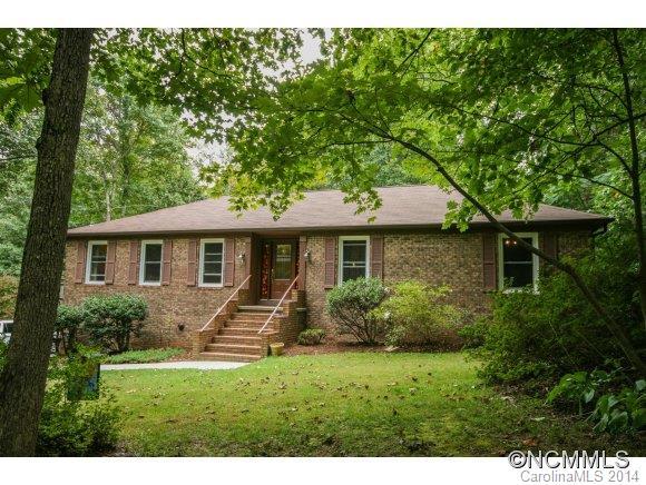 3 Mayfair Pl, Arden, NC 28704