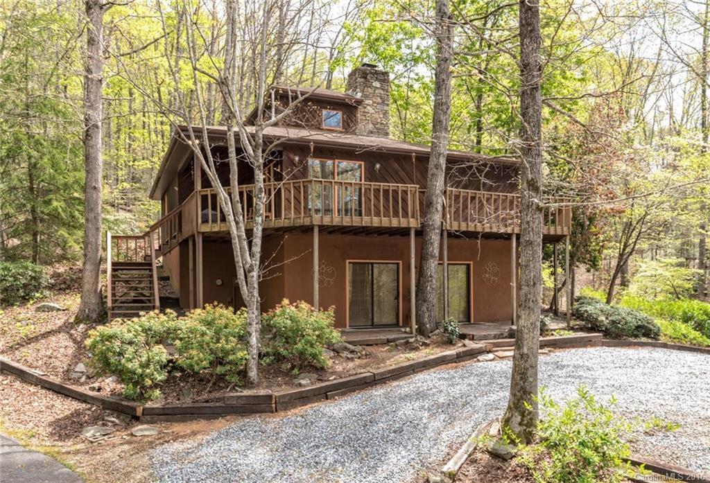 191 Red Wing Rd., Lake Lure, NC 28746