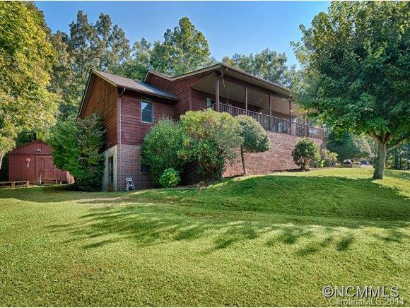 363 Youngs Cove Road, Candler, NC 28715