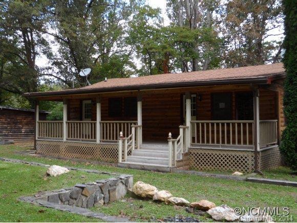 102 Mayflower Ln., Sylva, NC 28779