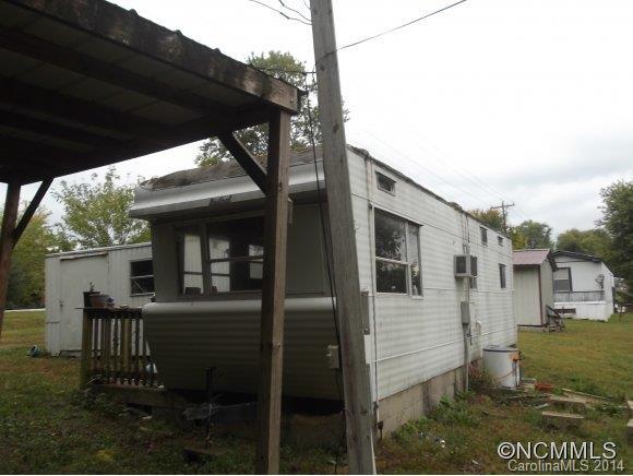 930 Mid Allen Rd., Hendersonville, NC 28792