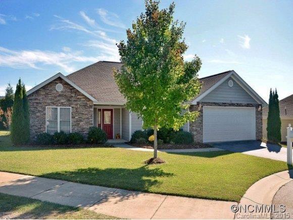 35 Slosman Dr, Asheville, NC 28806