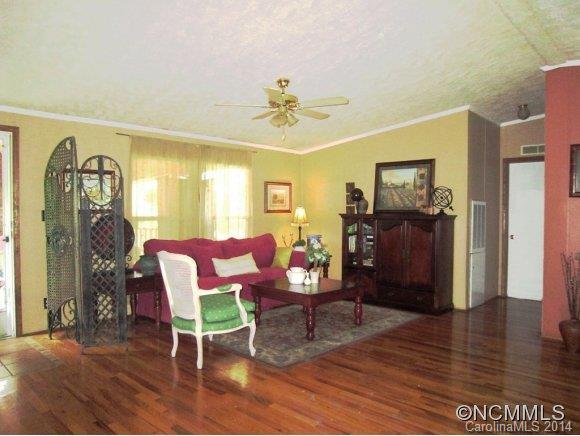 18 Henry White Lane, Leicester, NC 28748