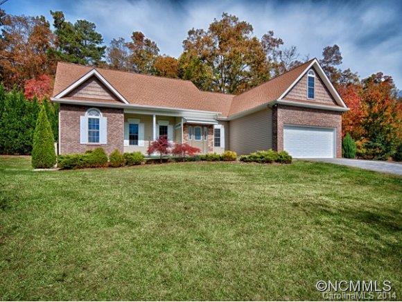 112 W. Sunset Ridge Drive, Etowah, NC 28729