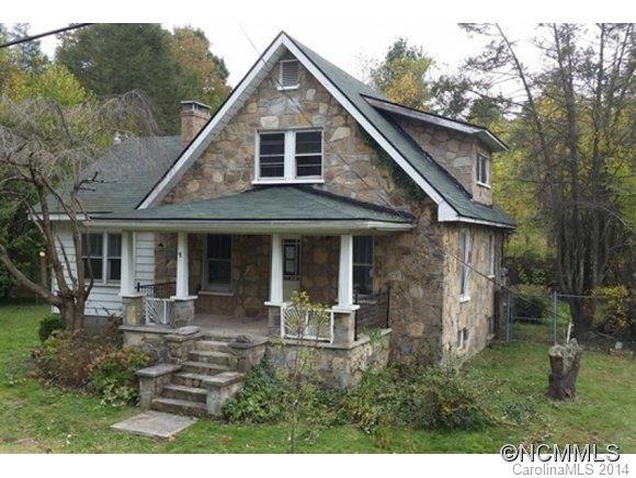 34 Old White St., Hendersonville, NC 28791