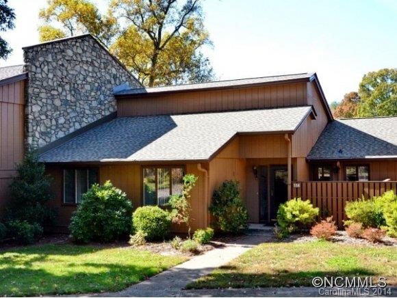 556 Crowfields Ln., Asheville, NC 28803