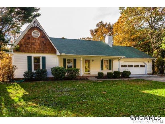 347 Park Knoll Drive, Hendersonville, NC 28742