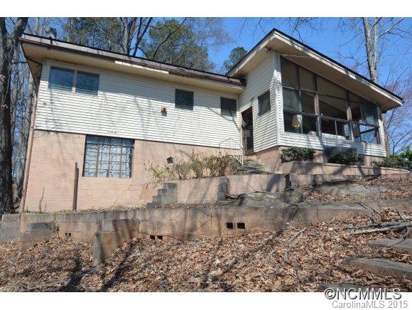 104 Yacht Island Drive, Lake Lure, NC 28746